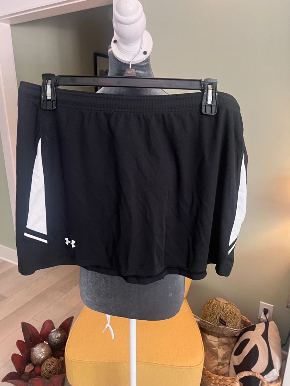 Under Armour Black and White Athletic Skirt